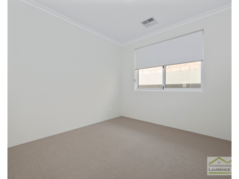 13 Kinsale Drive, Mindarie WA 6030