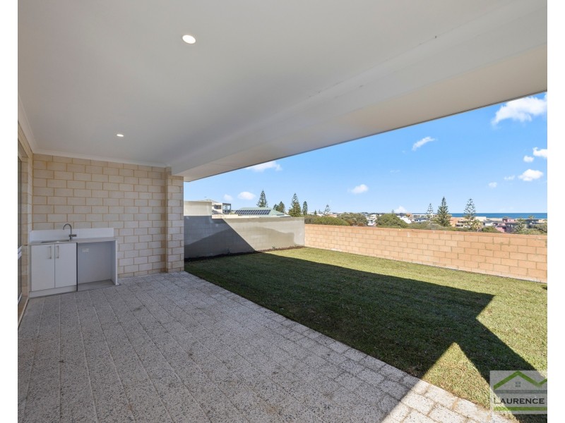 13 Kinsale Drive, Mindarie WA 6030