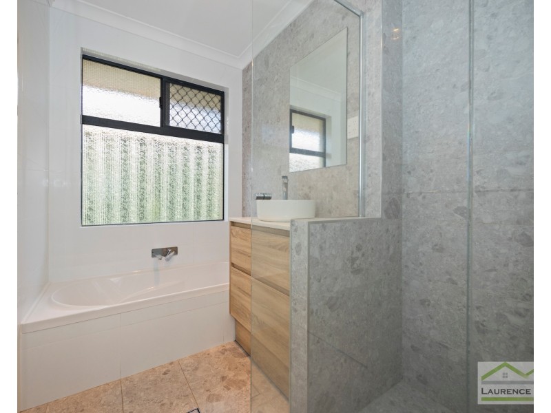 4 Howe Elbow, Quinns Rocks WA 6030
