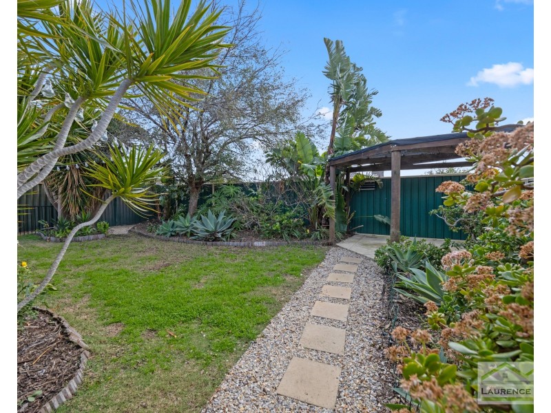 4 Howe Elbow, Quinns Rocks WA 6030