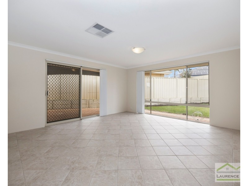 24 Tableland Way, Carramar WA 6031