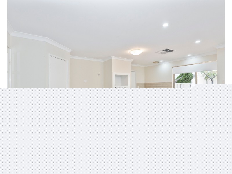 24 Tableland Way, Carramar WA 6031