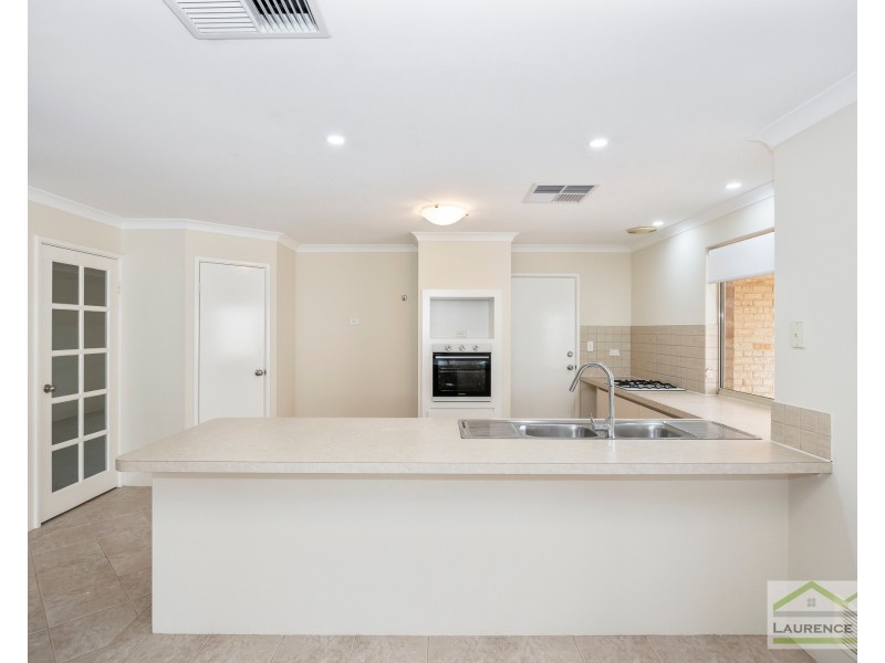 24 Tableland Way, Carramar WA 6031