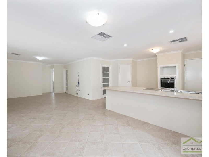 24 Tableland Way, Carramar WA 6031