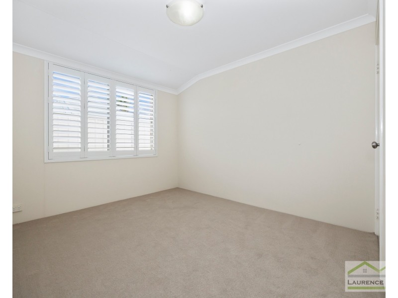 24 Tableland Way, Carramar WA 6031