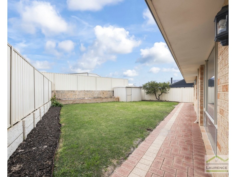 24 Tableland Way, Carramar WA 6031