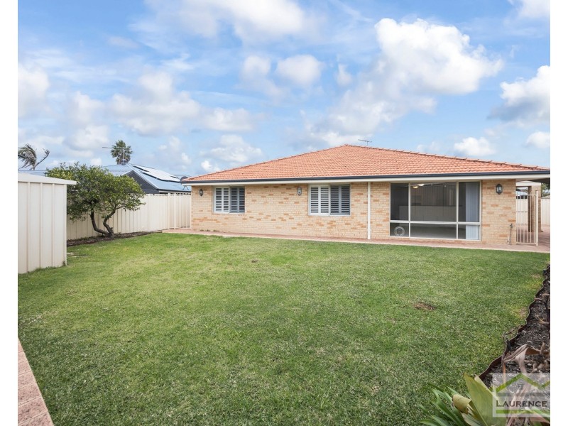 24 Tableland Way, Carramar WA 6031