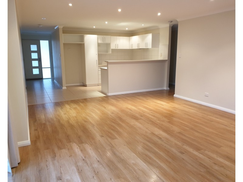 1 Tambelyn Street, Clarkson WA 6030