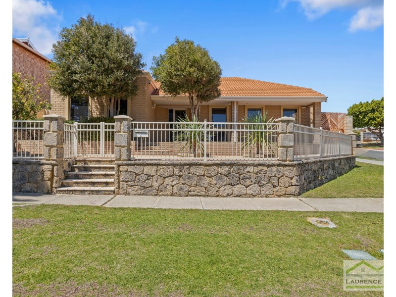 2 Halmstad Circle, Mindarie WA 6030