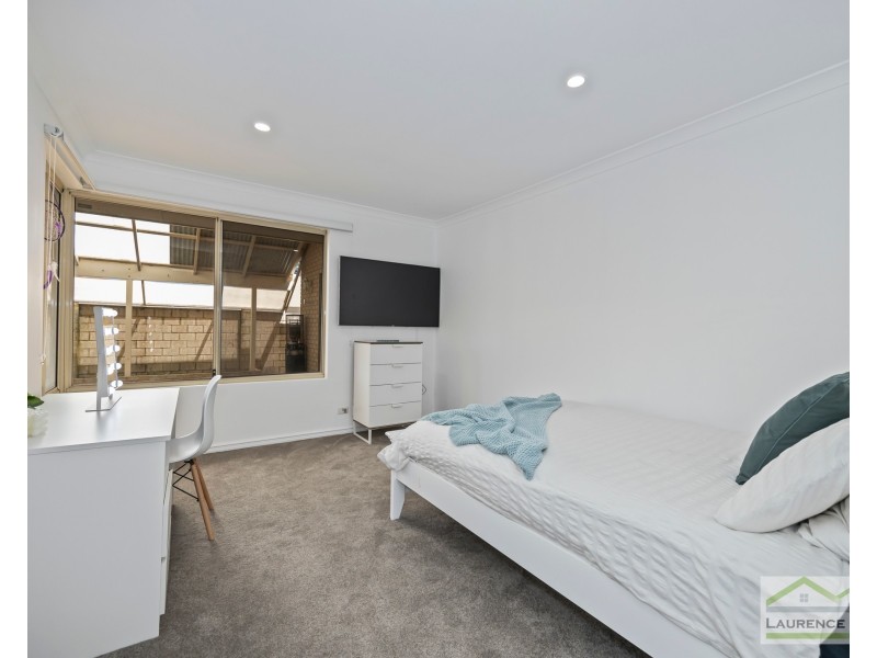 2 Halmstad Circle, Mindarie WA 6030