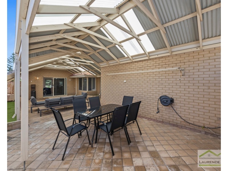 2 Halmstad Circle, Mindarie WA 6030