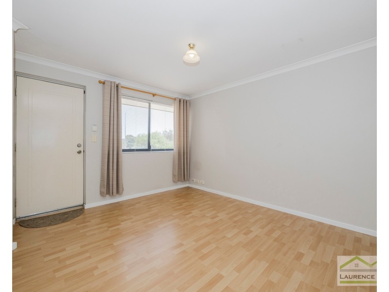 27 Adelong Circuit, Merriwa WA 6030
