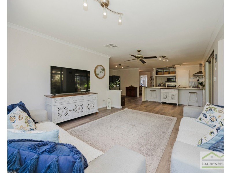 4 Imari Retreat, Mindarie WA 6030