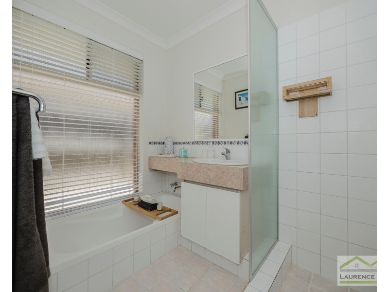 4 Imari Retreat, Mindarie WA 6030