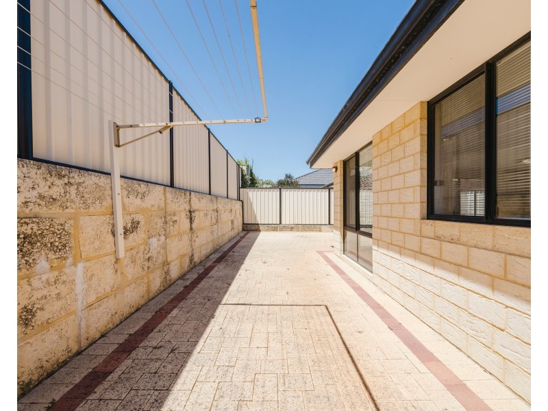 3 Hacienda Drive, Clarkson WA 6030