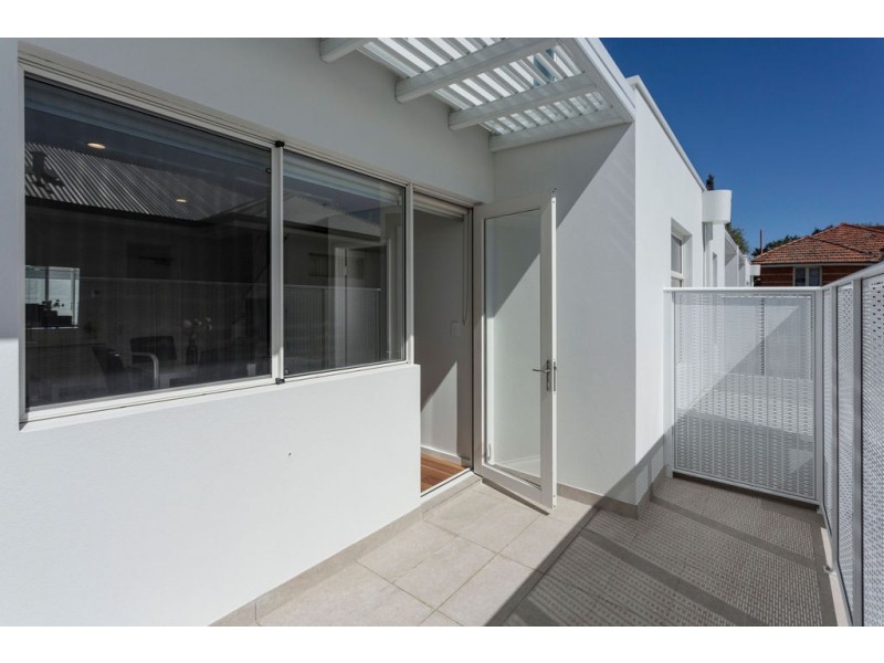 125 Fairway, Crawley WA 6009