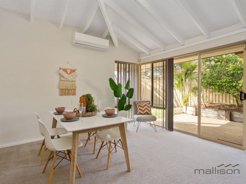 1B Pine Grove, Kardinya WA 6163