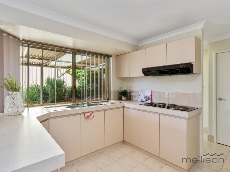1B Pine Grove, Kardinya WA 6163