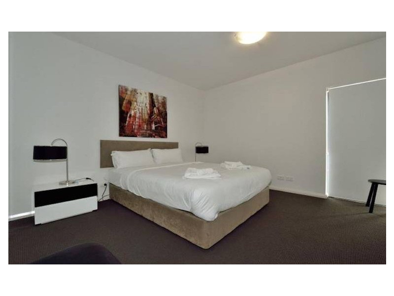 11/20 Signal Terrace, Cockburn Central WA 6164