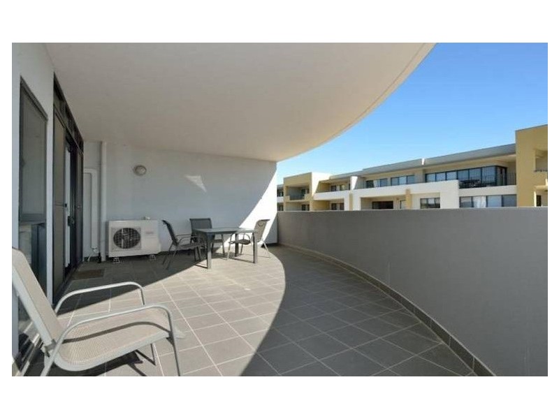 11/20 Signal Terrace, Cockburn Central WA 6164