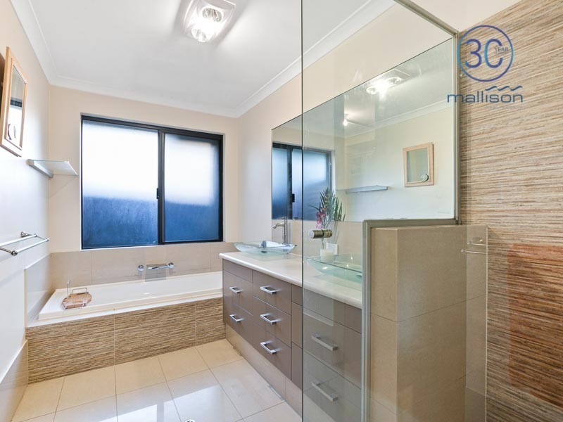 37 Rossiter Avenue, Piara Waters WA 6112