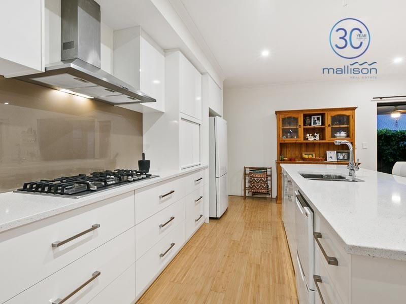 37 Rossiter Avenue, Piara Waters WA 6112