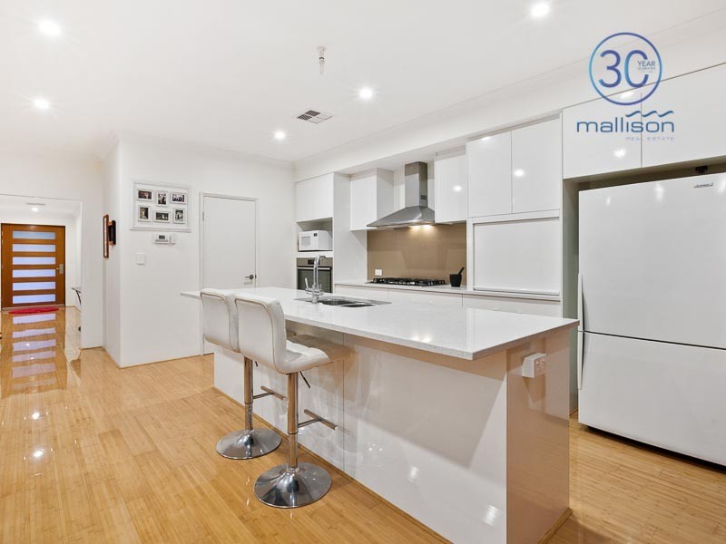 37 Rossiter Avenue, Piara Waters WA 6112