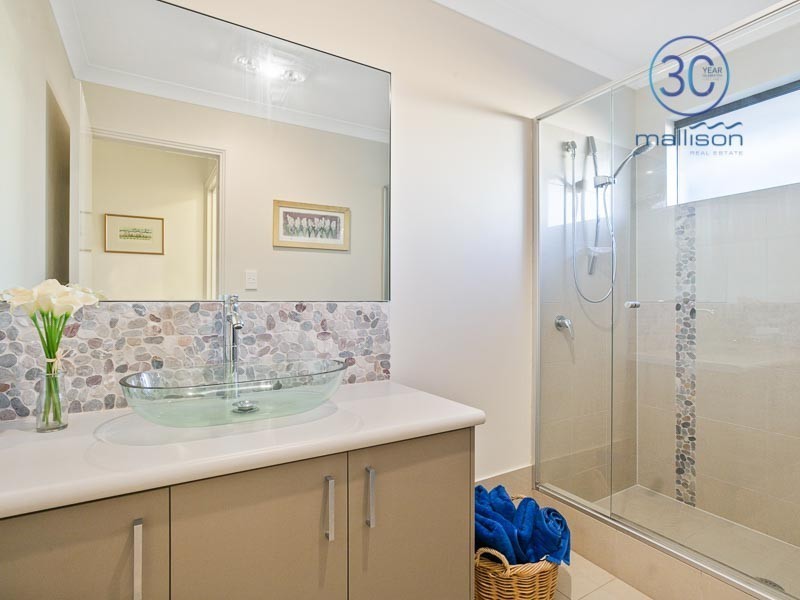 37 Rossiter Avenue, Piara Waters WA 6112