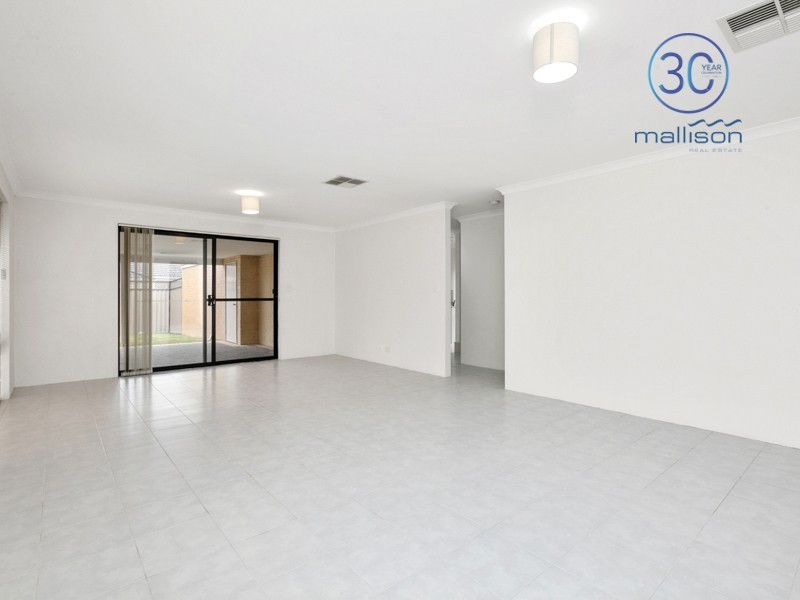 98 Riva Entrance, Piara Waters WA 6112
