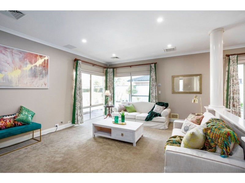 66 Beaumont Parkway, Success WA 6164