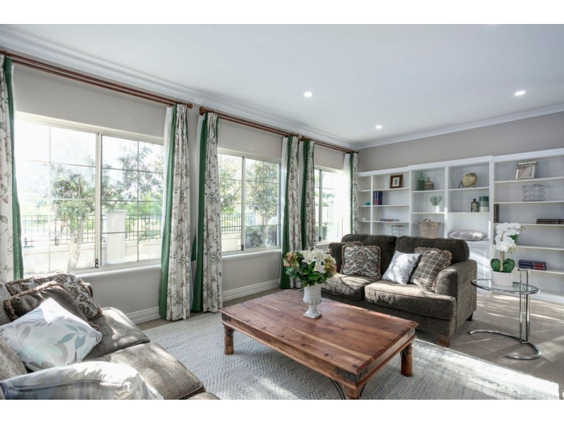 66 Beaumont Parkway, Success WA 6164