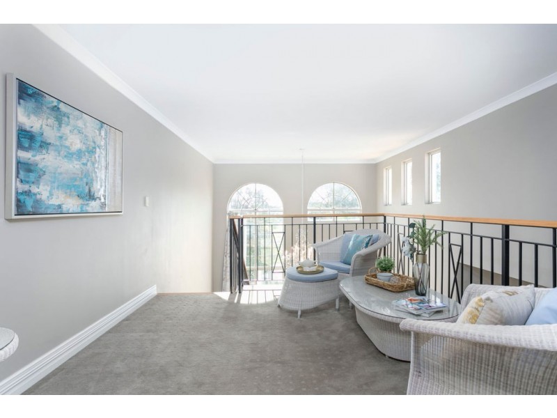 66 Beaumont Parkway, Success WA 6164