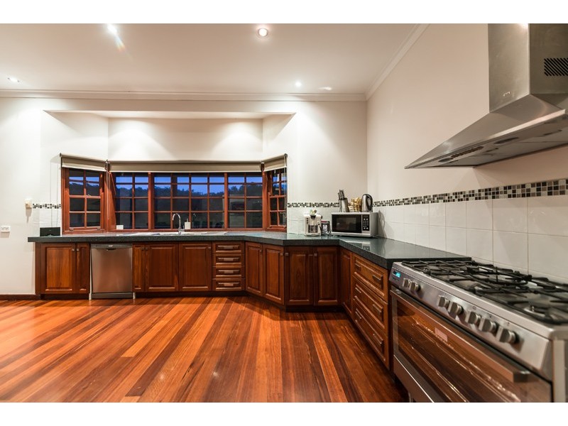 10 Jade Court, Singleton WA 6175