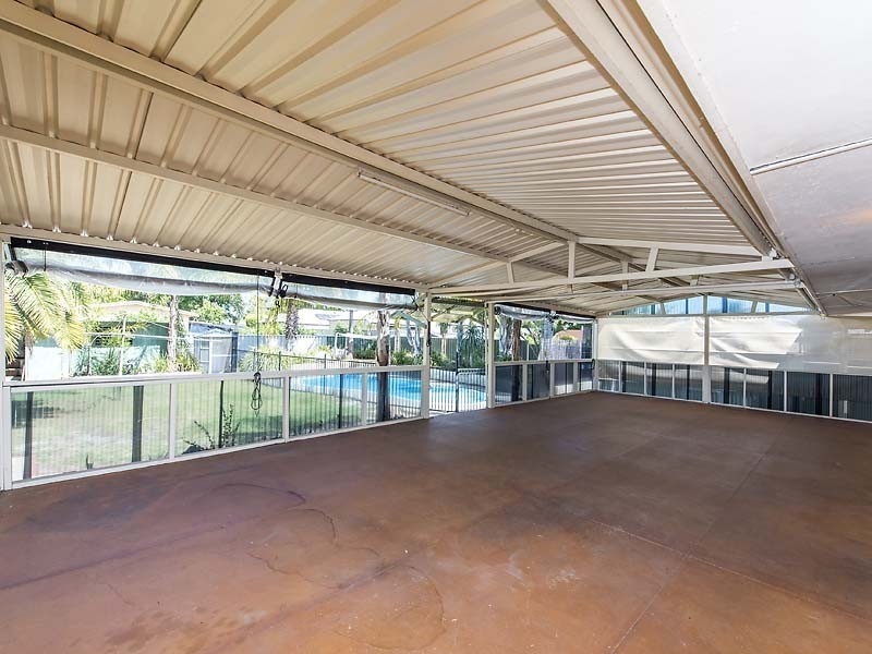 11 Tullamore Avenue, Thornlie WA 6108