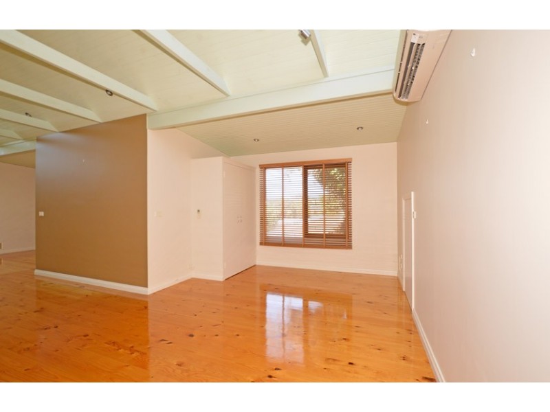 16A Lambert Street, Alfred Cove WA 6154