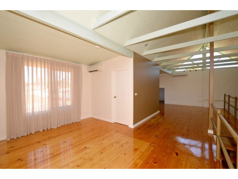 16A Lambert Street, Alfred Cove WA 6154