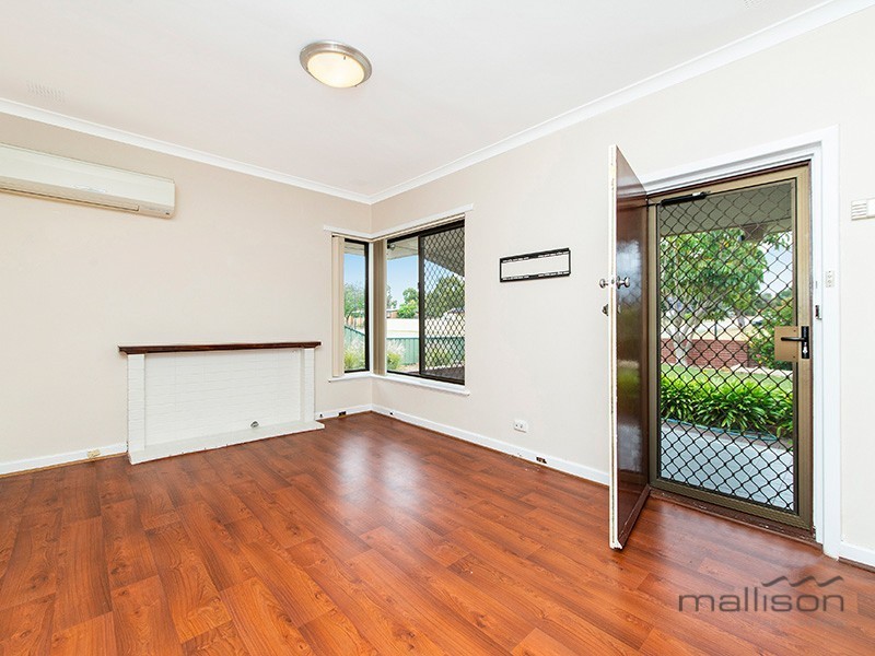 8 Mamillius Street, Coolbellup WA 6163