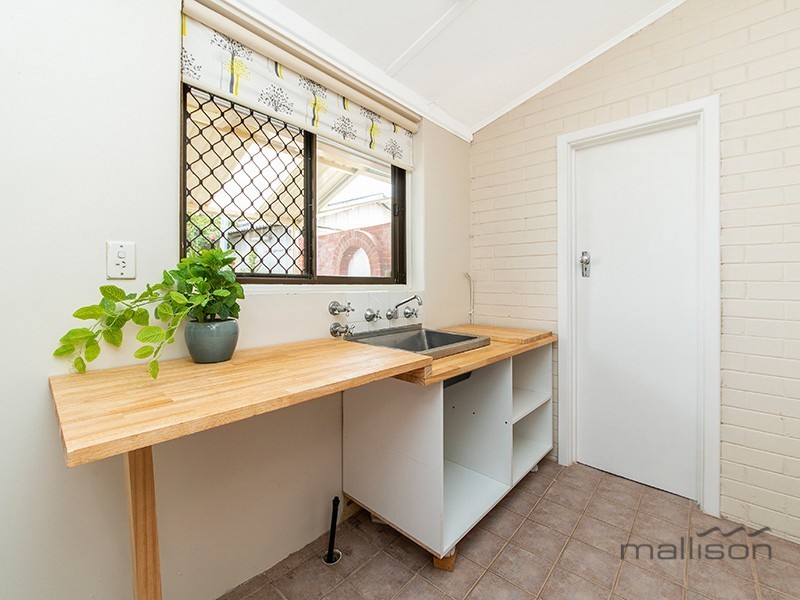 8 Mamillius Street, Coolbellup WA 6163