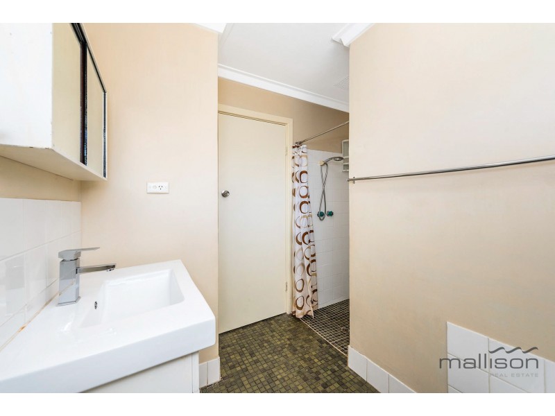 5 Alciston Way, Huntingdale WA 6110