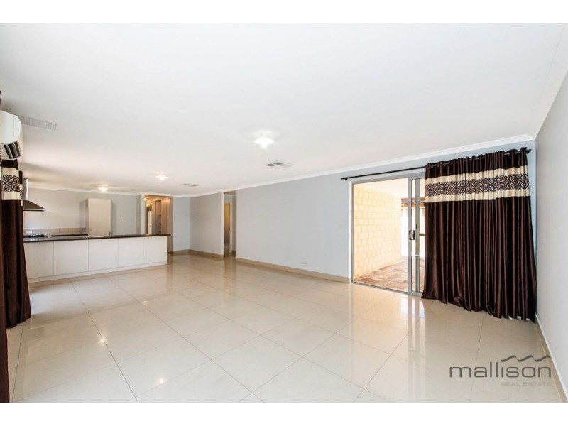 21 Goldfinch Bend, Harrisdale WA 6112