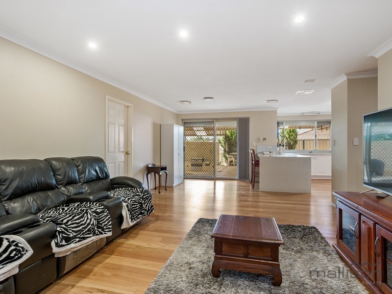 8 Cestrum Rise, South Lake WA 6164