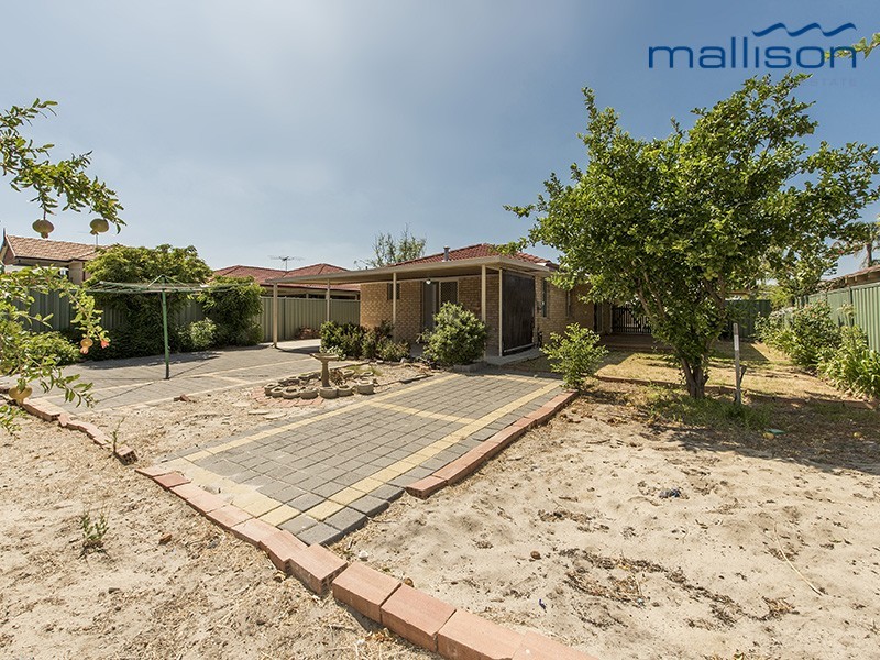 14 Carakine Grove, Thornlie WA 6108