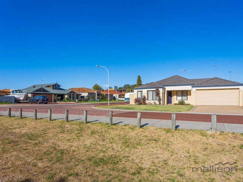 38A Pennlake Drive, Spearwood WA 6163
