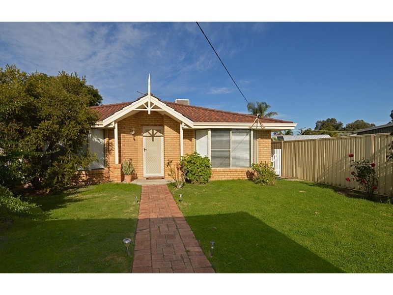 2/7 Greta Place, Thornlie WA 6108