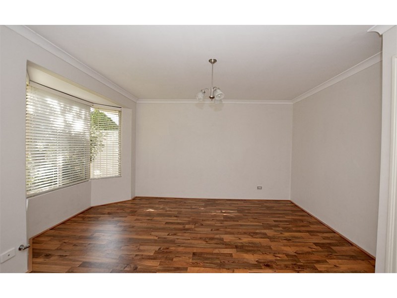 2/7 Greta Place, Thornlie WA 6108