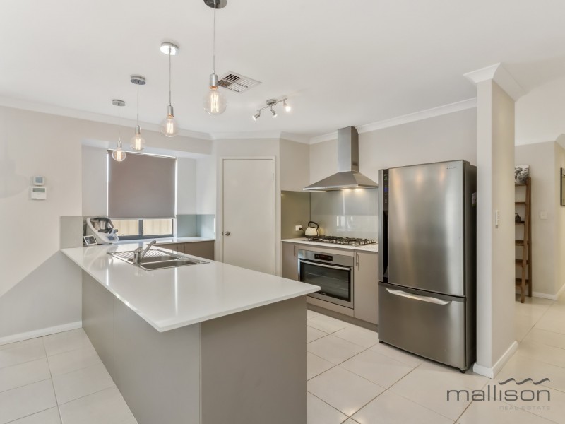 2 Desertpea Road, Beeliar WA 6164