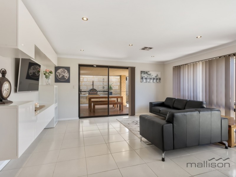 2 Desertpea Road, Beeliar WA 6164