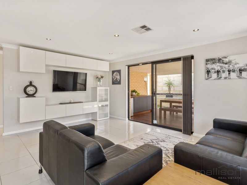 2 Desertpea Road, Beeliar WA 6164