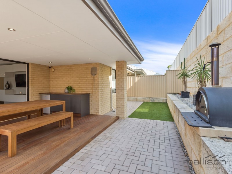 2 Desertpea Road, Beeliar WA 6164