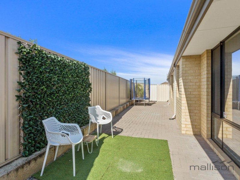 2 Desertpea Road, Beeliar WA 6164